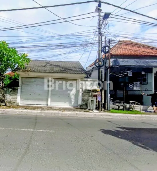 image TOKO DISEWAKAN HANYA 5 MENIT KE PANTAI (1)