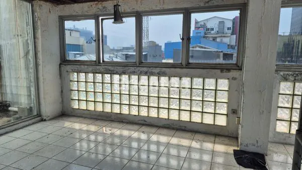 image RUMAH KANTOR 4 LANTAI DI PUSAT KOTA, SHM, LT 246M² (7)