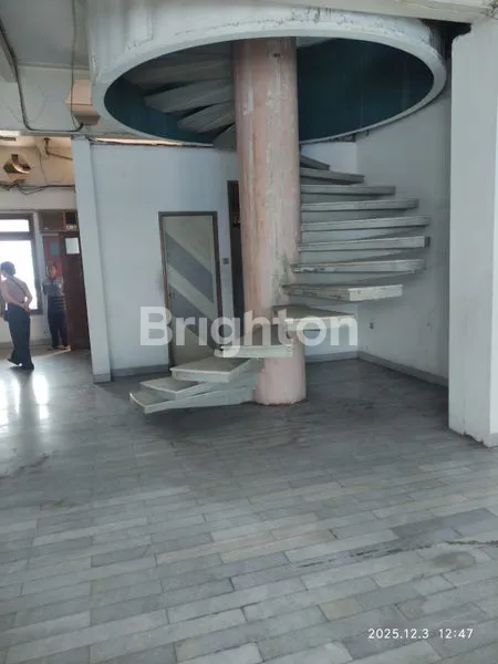 image RUMAH KANTOR 4 LANTAI DI PUSAT KOTA, SHM, LT 246M² (4)