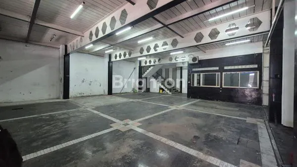 image RUMAH KANTOR 4 LANTAI DI PUSAT KOTA, SHM, LT 246M² (1)