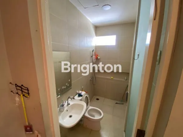 image RUMAH TERAWAT LEBAR 6 PANTAI MENTARI CLUSTER HAMPTON SURABAYA TIMUR (7)