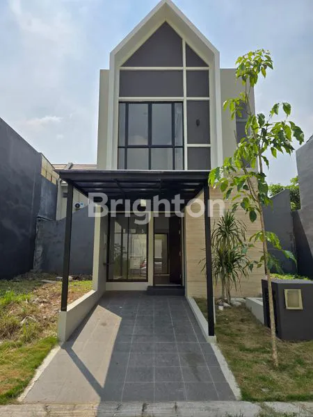 image RUMAH STRATEGIS 2 LANTAI DI CITRALAND UTARA - NORTHWEST PARK, SURABAYA (1)