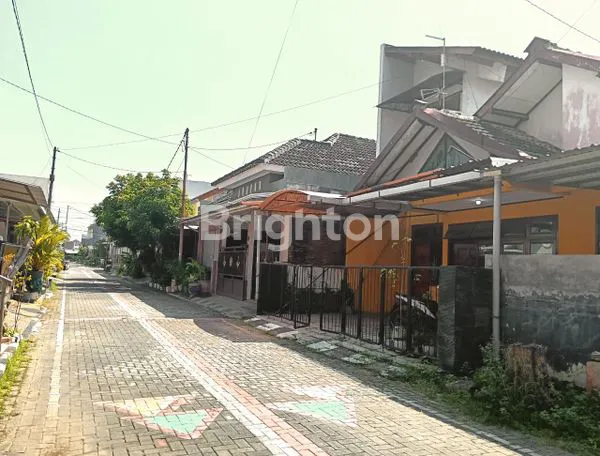 image RUMAH SIAP HUNI TENGAH KOTA (2)