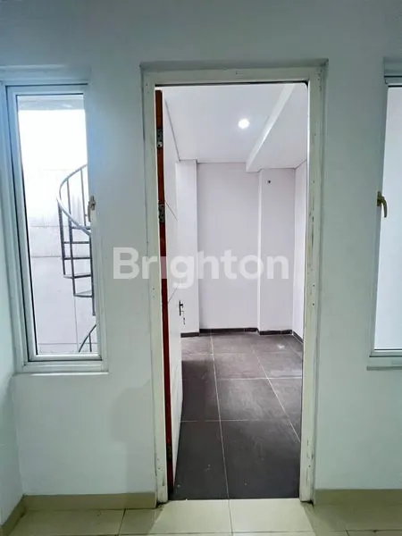 image DISEWA HUNIAN STRATEGIS DI KOMPLEK GREEN PERMATA PESANGGRAHAN (2)