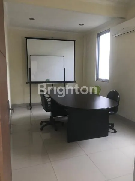 image GUDANG LOKASI STRATEGIS DI DEPOK (8)