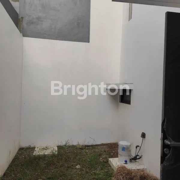 image RUMAH 2 LANTAI DI CLUSTER LAVESH KOTA HARAPAN INDAH BEKASI (2)