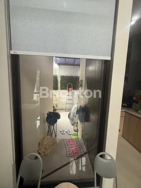 image RUMAH MEWAH FURNISHED DI SENTUL, VIEW ALAM & UDARA SEGAR (7)