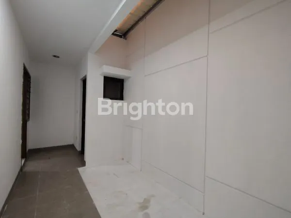 image RUMAH SIAP HUNI DI CLUSTER ASIA, GREEN LAKE CITY (4)