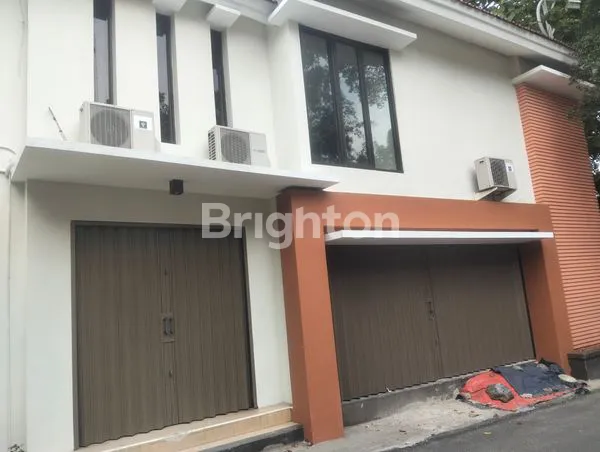 RUKO KEMANDORAN 2 LANTAI STRATEGIS PINGGIR JALAN