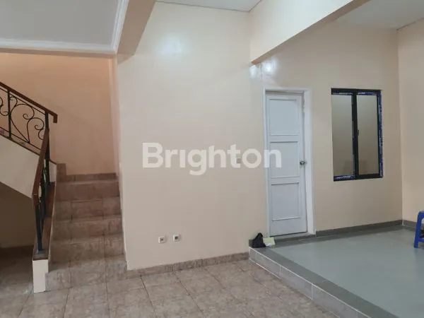 image DISEWA/DIJUAL RUMAH DI MONACO GADING SERPONG (3)