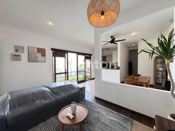 image 2 BEDROOM VILLA WITH HUGE GARDEN & POOL IN CENTRAL BERAWA , BALI (6)