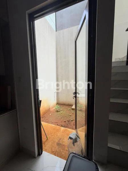 image DIJUAL RUMAH BARU RENOV DI MELATIMAS  (3)