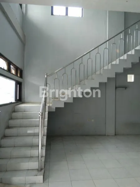 image RUMAH 3 LANTAI SIAP HUNI DI JL ARZIMAR BOGOR UTARA (6)