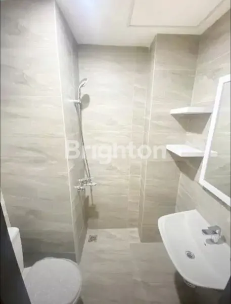 image DIJUAL APARTEMEN COLLINS BOULEVARD – SERPONG, FULL FURNISHED (4)