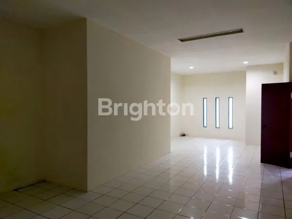 image RUKOGANDENG JADI SATU DI SEMERU RAYA GROGOL (5)