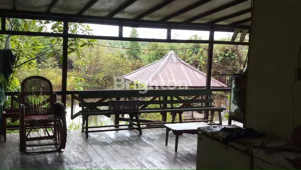 image RUMAH CANTIK DIJALAN SENABAK KAPUAS HULU (3)