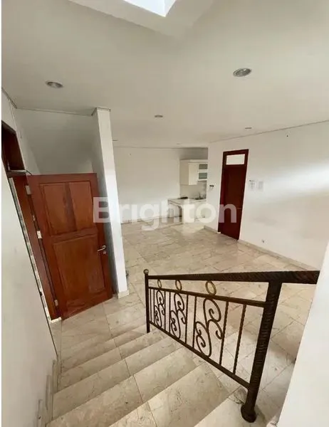 image DIJUAL & DISEWAKAN – RUMAH RADIO DALAM, KEBAYORAN BARU JAKARTA SELATAN (1)