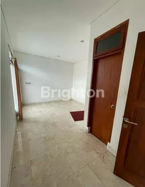 image DIJUAL & DISEWAKAN – RUMAH RADIO DALAM, KEBAYORAN BARU JAKARTA SELATAN (2)