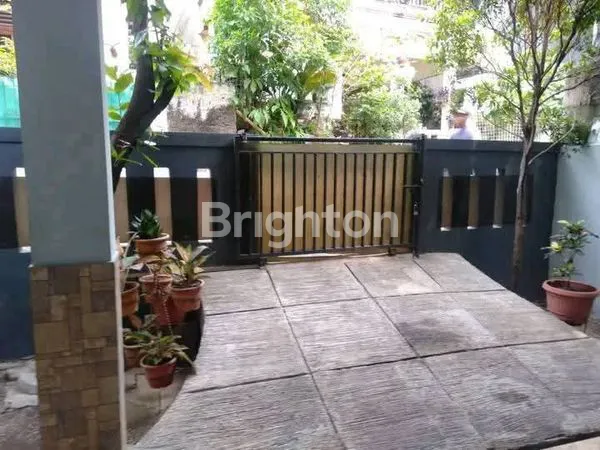image RUMAH SHM SIAP HUNI DI LENTENG AGUNG, LT 129M² (2)