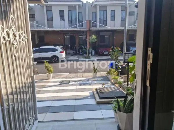 image JARANG ADA! RUMAH MODERN DENGAN HALAMAN BELAKANG LUAS –  DI TANGERANG KOTA (8)