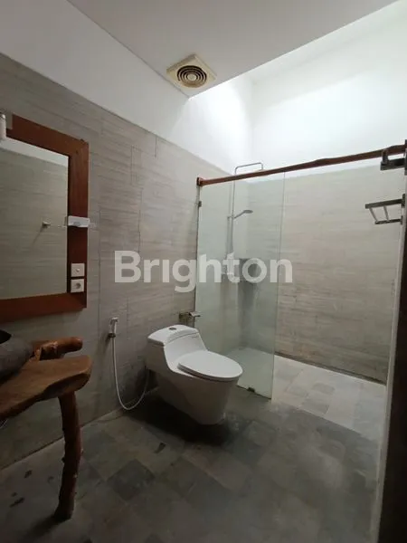 image ELEGANT FURNISHED VILLA FOR RENT – TAMAN SARI, KEROBOKAN (7)