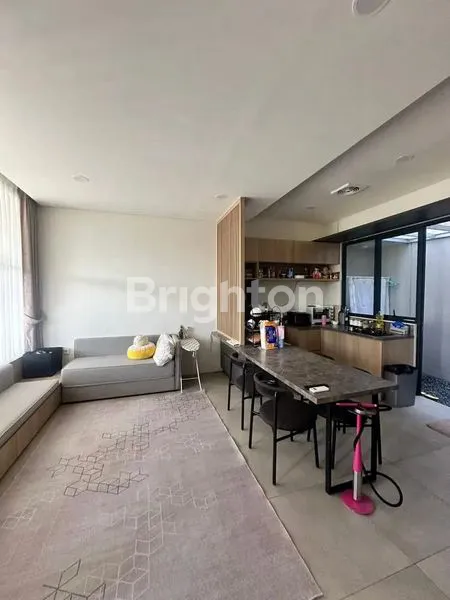image SEWA RUMAH 2 LANTAI MODERN TROPIS • FULLY FURNISHED BASIC • GRATIS INTERNET • TANAKAYU BSD CITY — 3KT | 3KM | SIAP HUNI (6)