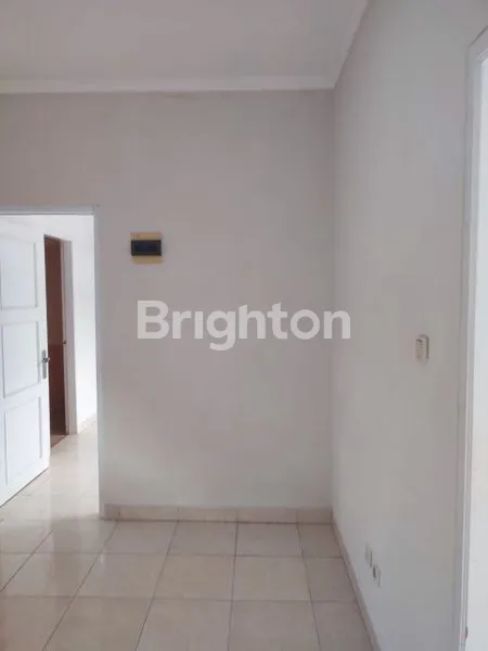 image DISEWA RUMAH DI MONACO GADING SERPONG (3)