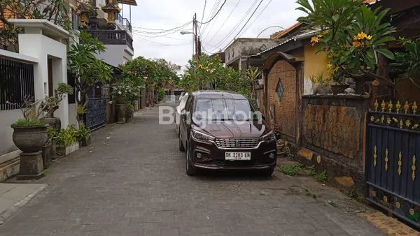 image DI JUAL RUMAH DEKAT SEKOLAH SANTO JOESEPH LOKASI PREMIUM DI KAWASAN SANGLAH DENPASAR BARAT (6)