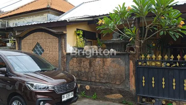 image DI JUAL RUMAH DEKAT SEKOLAH SANTO JOESEPH LOKASI PREMIUM DI KAWASAN SANGLAH DENPASAR BARAT (7)
