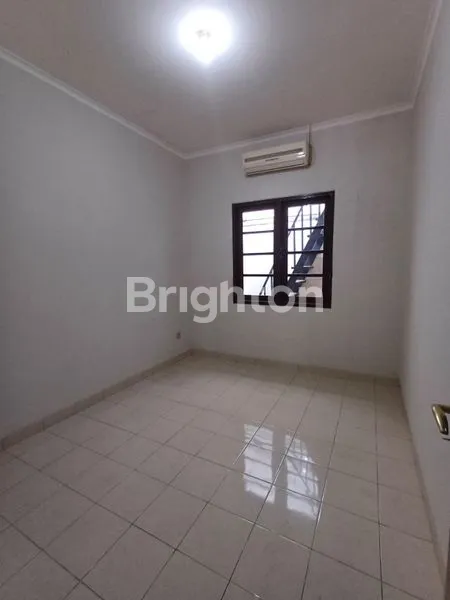 image RUMAH SIAP HUNI LT 90 DI CALGARY  KOTA WISATA (4)