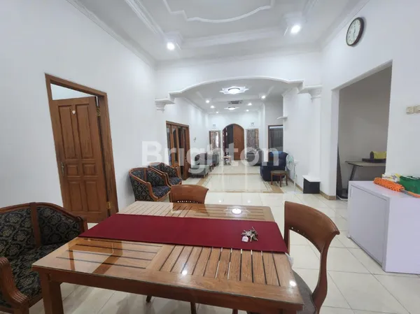 image RUMAH TINGGAL SIAP PAKAI, KONDISI ISTIMEWA, LT 450M, LB 300M, SHM. (5)