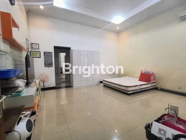 image RUMAH MEWAH PREMIUM  SIAP HUNI, LT 198M² LB 325M² (6)