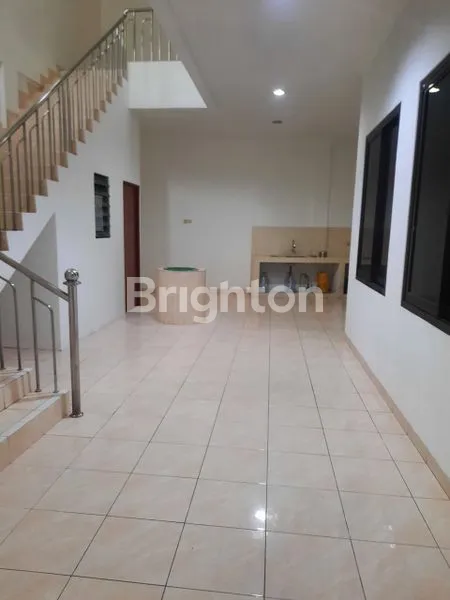 image RUMAH MANGGA BESAR JAK BAR 1 1/2  LANTAI (4)