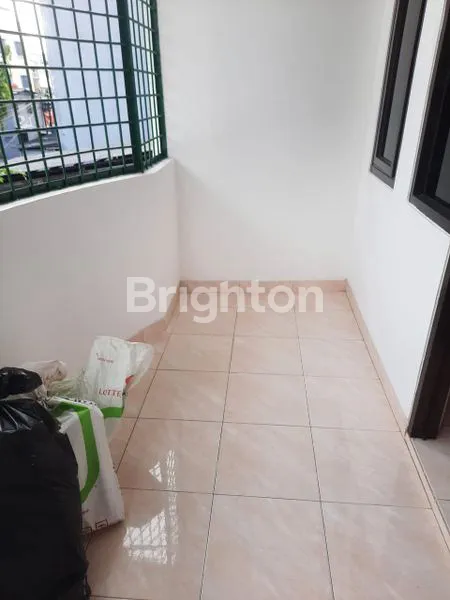 image RUMAH MANGGA BESAR JAK BAR 1 1/2  LANTAI (7)