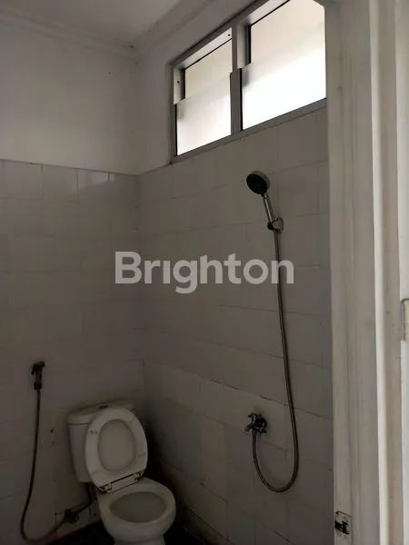 image RUKO 3 LANTAI SIAP HUNI, AKSES TRUK & DEKAT TOL (4)