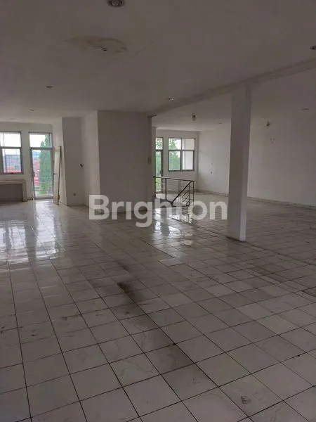 image RUKO 3 LANTAI SIAP HUNI, AKSES TRUK & DEKAT TOL (3)