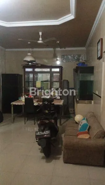 image RUMAH 3 LANTAI DI GRIYA SATWIKA PISANGAN CIPUTAT TANGSEL (3)