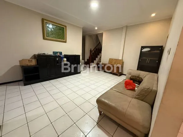 image RUMAH TAMAN INDAH, DEKAT MASJID  AL AKBAR SURABAYA (4)