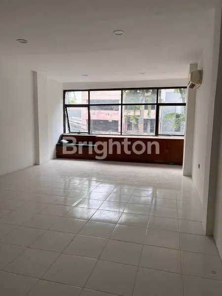 image RUKO STRATEGIS 4 LT DI ITC ROXYMAS, LUAS 300 M² (8)