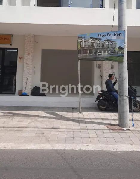 image FOR RENT  TOKO / SHOP SPACE DI KAYU JATI, SEMINYAK (2)