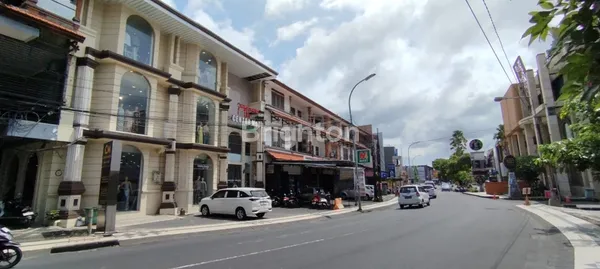 image FOR RENT RUKO BESAR DI JALAN PATIH JELANTIK (8)