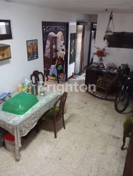 image RUMAH STRATEGIS DI BANDUNG, LT 262M² DEKAT FASILITAS (4)