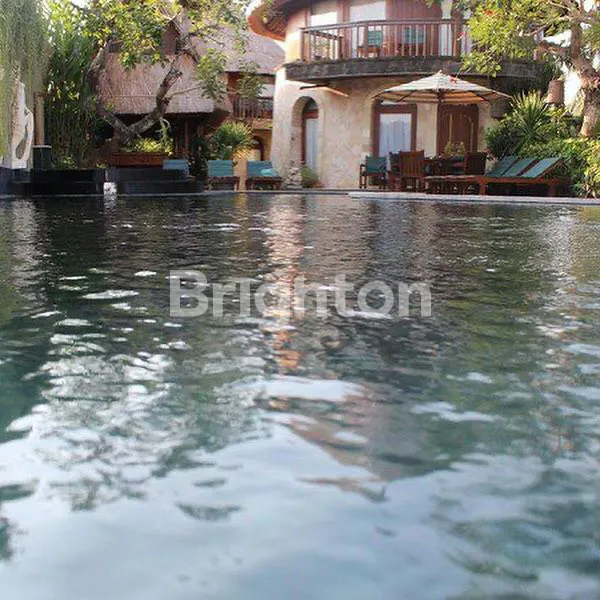 image LAHAN BONUS VILLA JOGLO DI JALAN UTAMA UMALAS LESTARI, UMALAS - BALI (3)