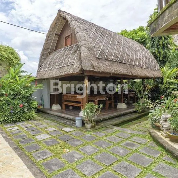 image LAHAN BONUS VILLA JOGLO DI JALAN UTAMA UMALAS LESTARI, UMALAS - BALI (2)
