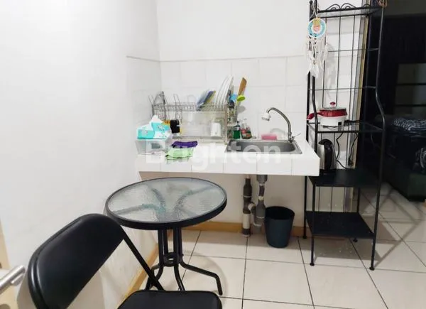 image APARTEMEN MTOWN TOWER AVERY SEMI FURNISH JUAL CEPAT GADING SERPONG TANGERANG (4)