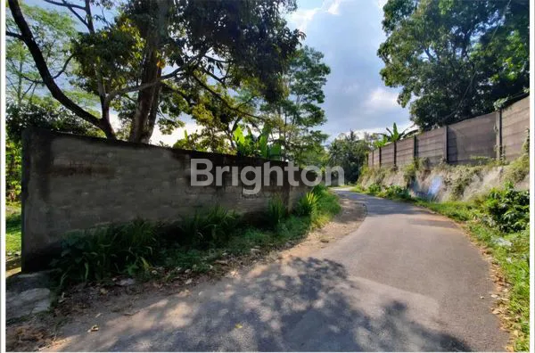 image TANAH MURAH DAN STRATEGIS PINGGIR JALAN RAYA DENGAN LEBAR DEPAN 100 METER DI SIDOREJO KIDUL SALATIGA (1)