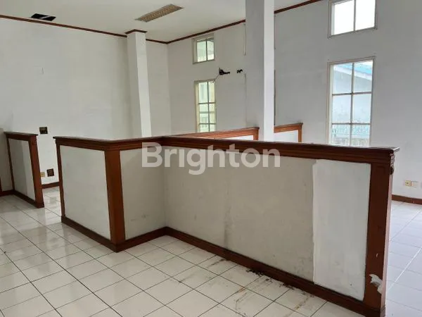 image RUKO EKLUSIF 4 LANTAI  DISEWAKAN STRATEGIS DIKOTA MEDAN (5)