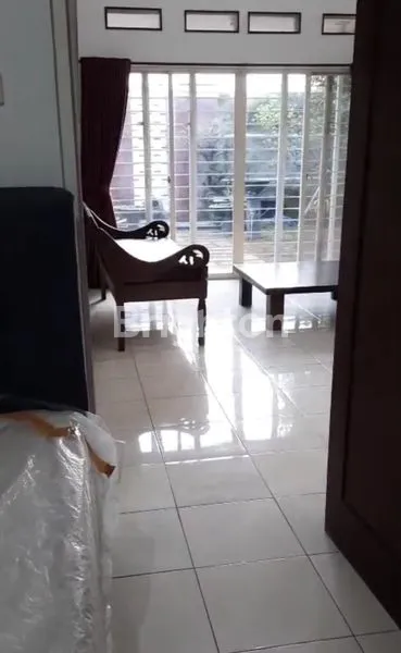 image RUMAH SEMI-FURNISH STRATEGIS DI KOTA BARU PARAHYANGAN (5)
