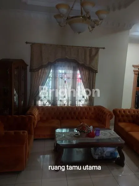 image RUKO SIAP HUNI 4 TINGKAT DI JL S PARMAN (1)