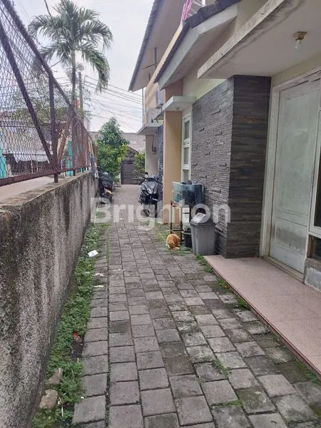 image RUMAH JAKSEL HARGA TERJANGKAU COCOK INVESTASI (2)